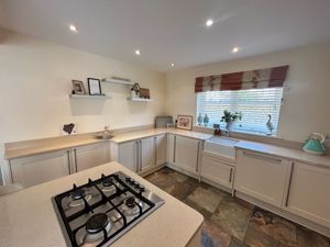 Photo 8- click for photo gallery